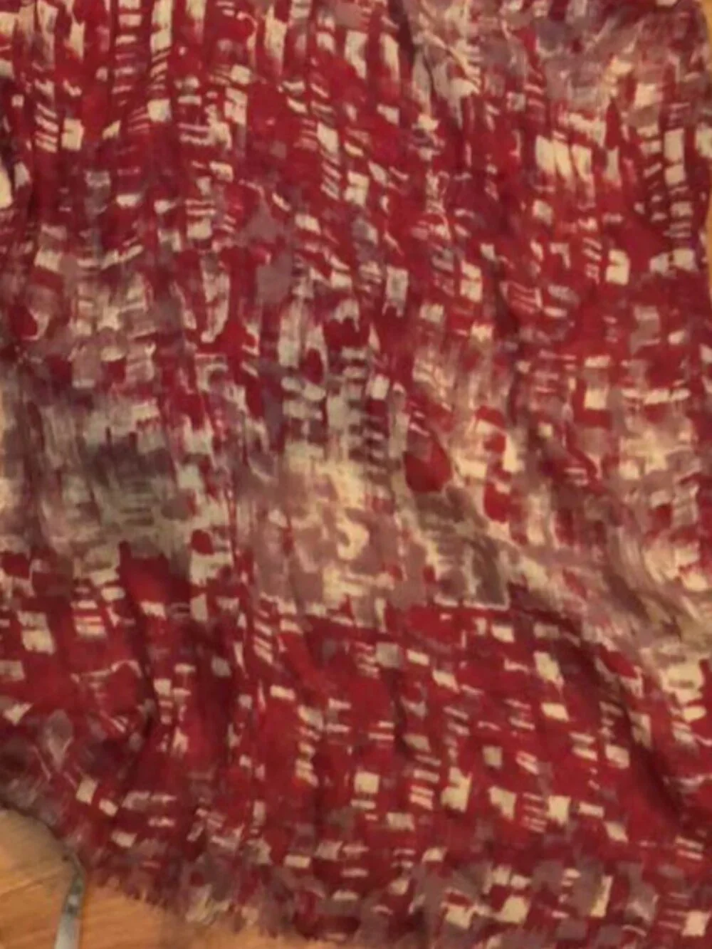 Vera Wang Scarf Red Cream
